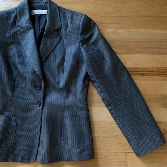 Tahari Grey Striped Career Blazer - size 6 - Picture 2 of 6